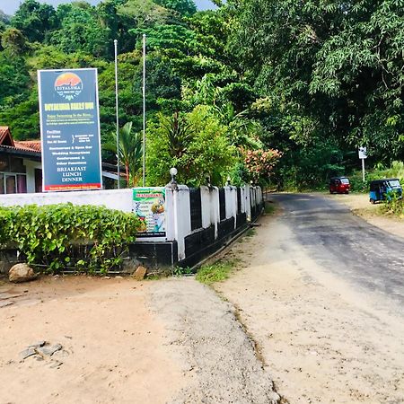Diyaluma Falls Inn Koslanda ภายนอก รูปภาพ