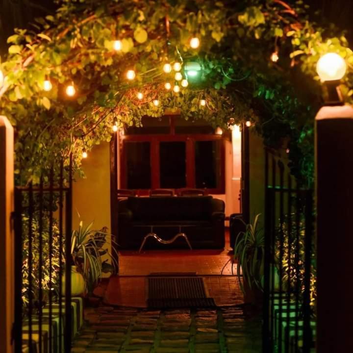 Diyaluma Falls Inn Koslanda ภายนอก รูปภาพ